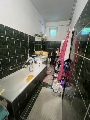 Eladó családi ház, Szegeden 125 M Ft, 4 szobás