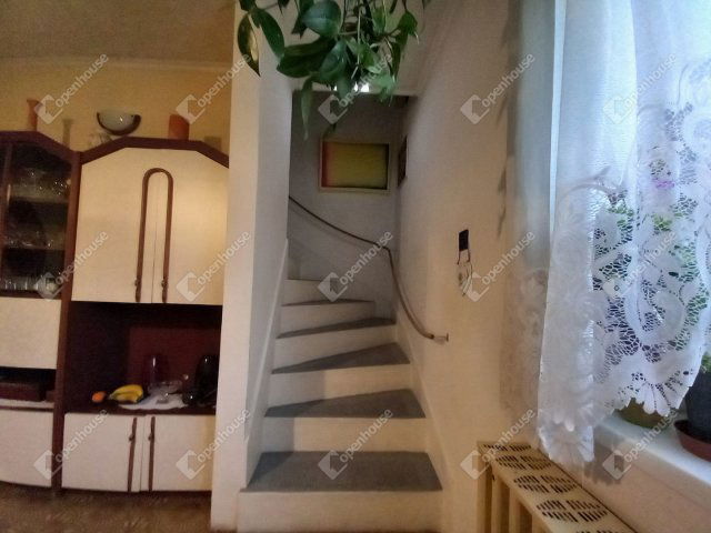 Eladó családi ház, Debrecenben 119 M Ft, 4 szobás