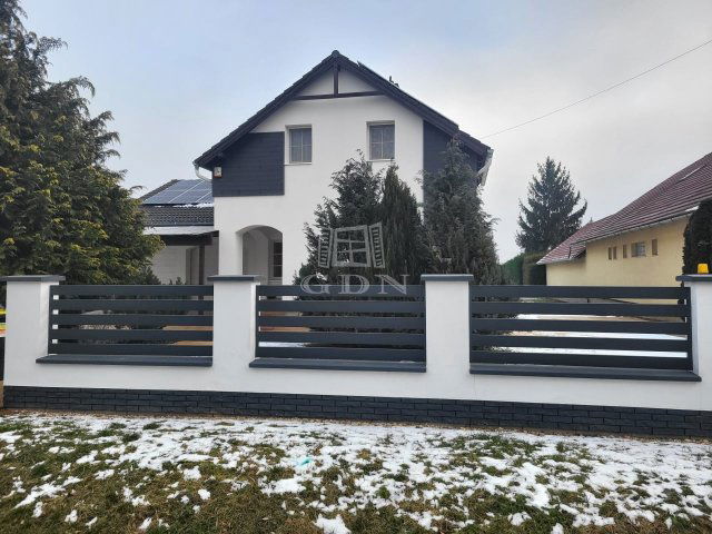 Eladó családi ház, Jákon 156 M Ft, 5 szobás