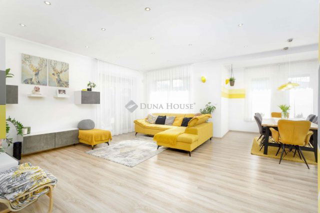 Eladó családi ház, Halászin 199 M Ft, 5 szobás