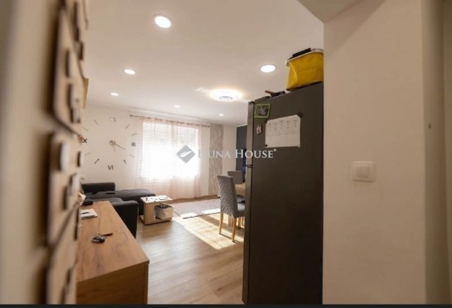 Eladó családi ház, Pécsett 94.9 M Ft, 3 szobás
