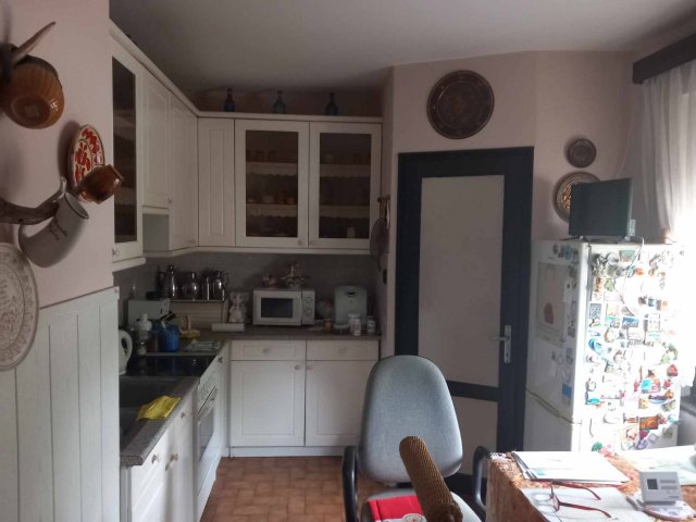 Eladó családi ház, Csorváson 49.9 M Ft, 6 szobás