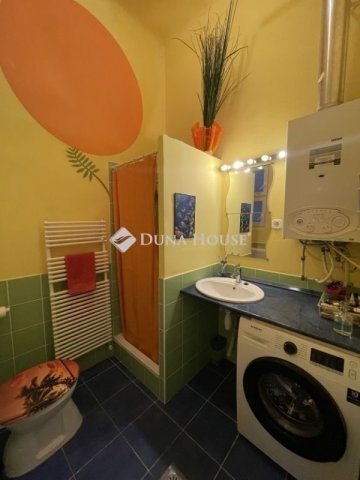 Eladó téglalakás, Budapesten, IX. kerületben 63 M Ft, 1 szobás