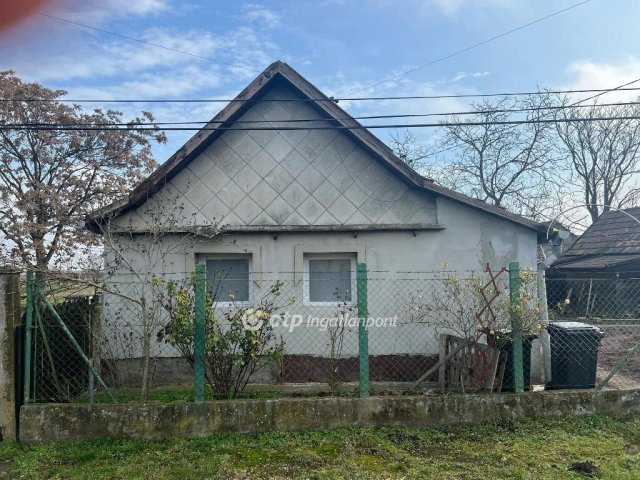 Eladó családi ház, Tápiógyörgyén 14.9 M Ft, 2 szobás