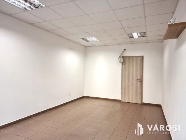 Eladó üzlethelyiség, Szeghalmon 15.5 M Ft / költözzbe.hu