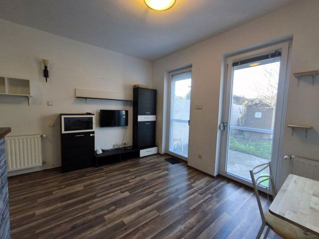 Eladó téglalakás, Győrött 0.199 M Ft, 2 szobás