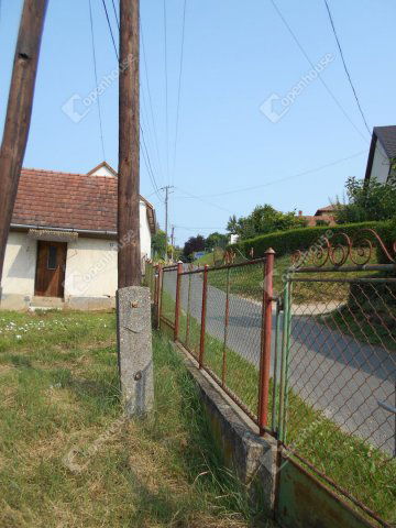 Eladó családi ház, Zalaegerszegen 16.5 M Ft, 1 szobás