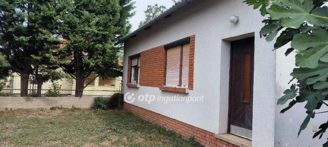 Eladó családi ház, Orosházán 18.9 M Ft, 2+1 szobás