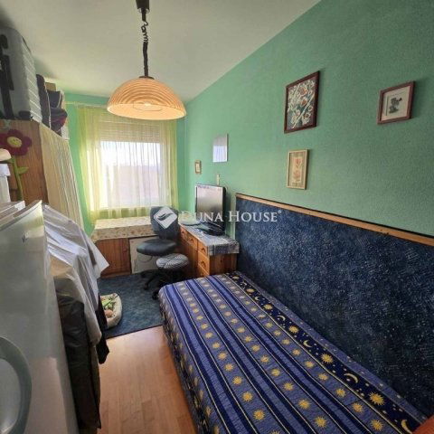 Eladó téglalakás, Kecskeméten 44.8 M Ft, 3 szobás