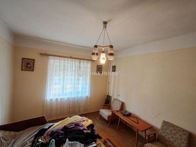 Eladó családi ház, Csákváron 44 M Ft, 3 szobás