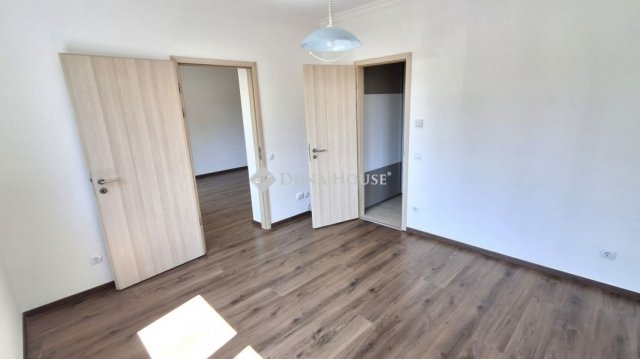Eladó téglalakás, Budapesten, XVIII. kerületben 64.9 M Ft