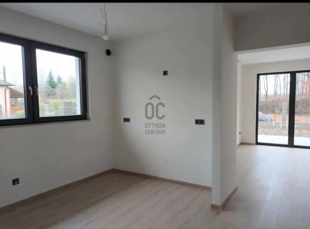 Eladó ikerház, Debrecenben 134.9 M Ft, 4 szobás