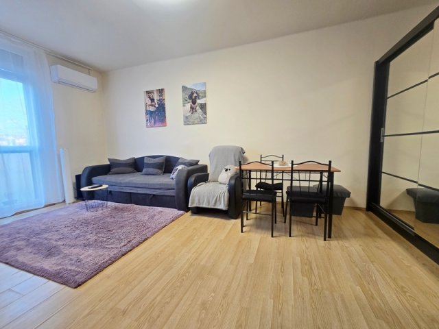 Eladó téglalakás, Debrecenben 49.9 M Ft, 1+1 szobás