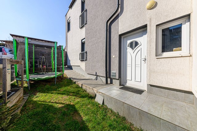 Eladó téglalakás, Budapesten, XXII. kerületben 99 M Ft, 3 szobás