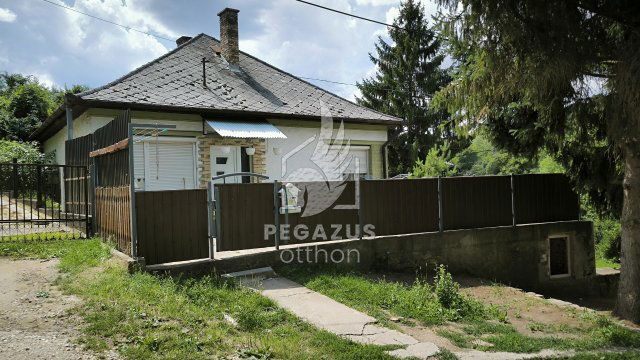 Eladó családi ház, Ózdon, Csépány úton 17.5 M Ft, 3+1 szobás