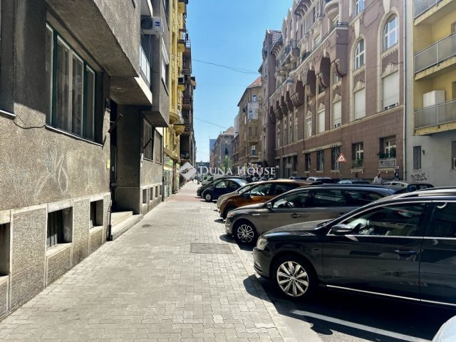 Eladó ipari ingatlan, Budapesten, XIII. kerületben 129 M Ft