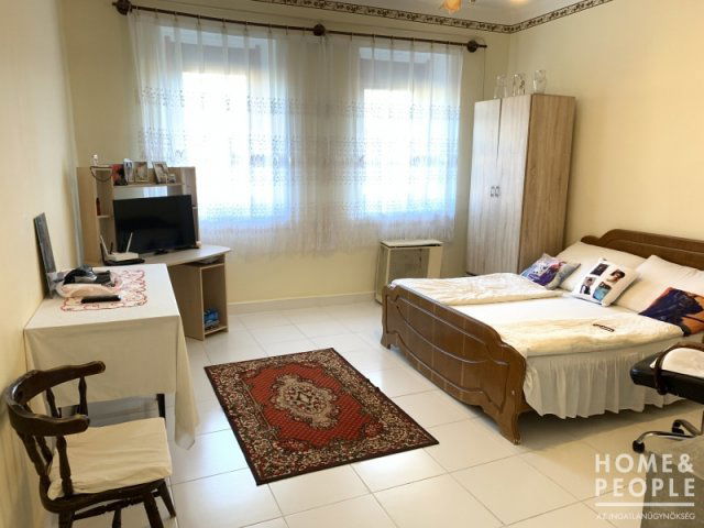 Eladó családi ház, Szegeden 52 M Ft, 4 szobás