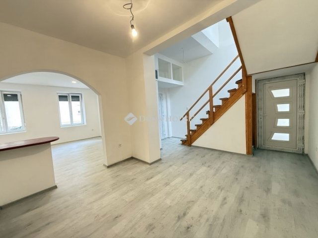 Eladó téglalakás, Budapesten, XIX. kerületben 77.9 M Ft