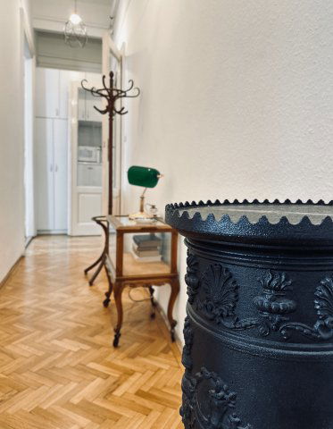 Kiadó téglalakás, albérlet, V. kerületben, Múzeum körúton