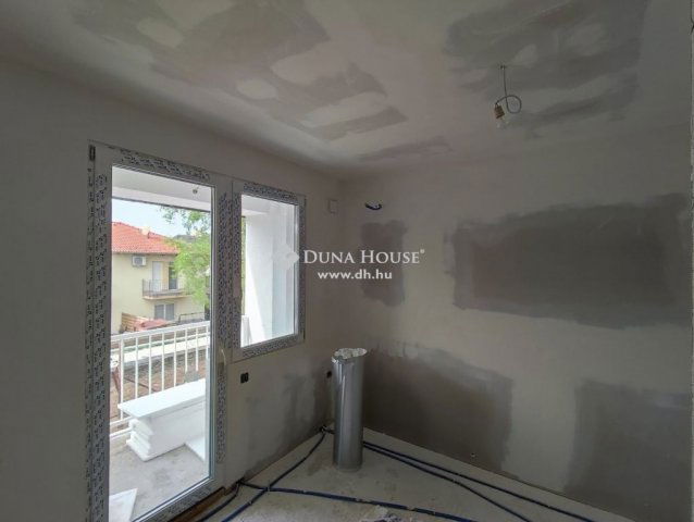 Eladó ikerház, Budapesten, XVIII. kerületben 129.9 M Ft, 5 szobás