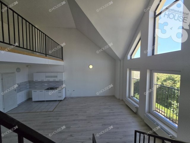 Eladó téglalakás, Nagykőrösön 77.99 M Ft, 2 szobás