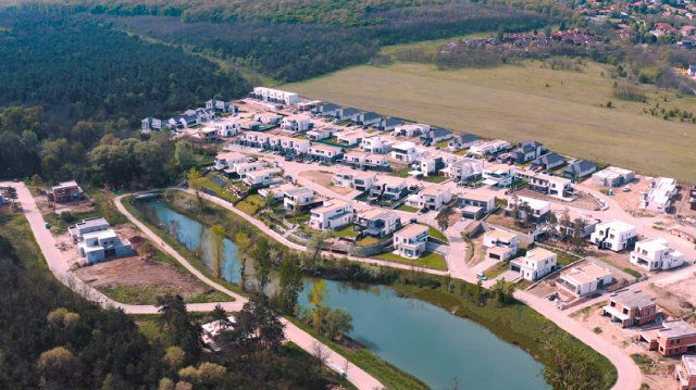 Eladó családi ház, Mogyoródon 196 M Ft, 5 szobás