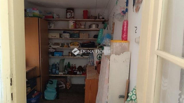 Eladó családi ház, Zsámbokon 28.9 M Ft, 3 szobás