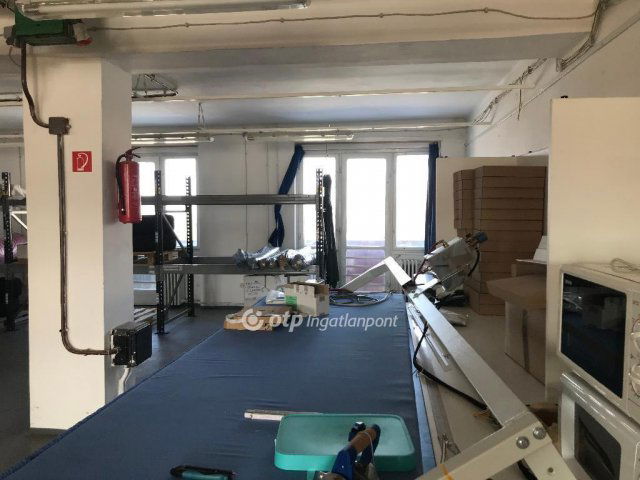 Kiadó ipari ingatlan, Komlón 1155 E Ft / hó