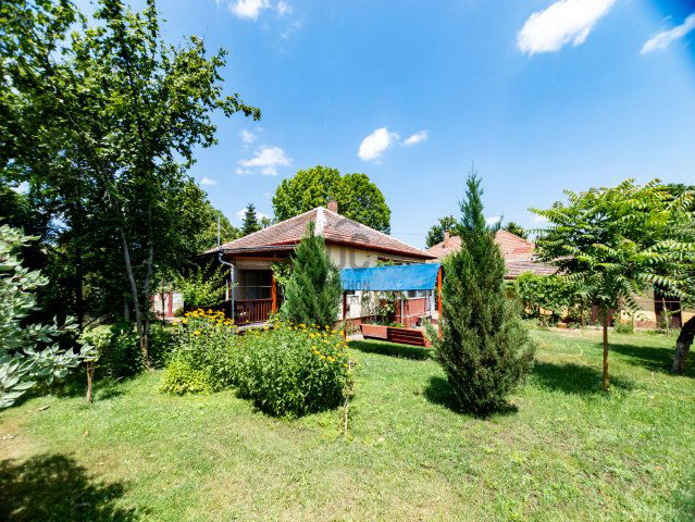 Eladó családi ház, Kecskeméten 57.9 M Ft, 3 szobás