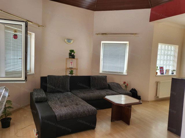 Eladó családi ház, Zalaszentlászlón 77 M Ft, 14 szobás