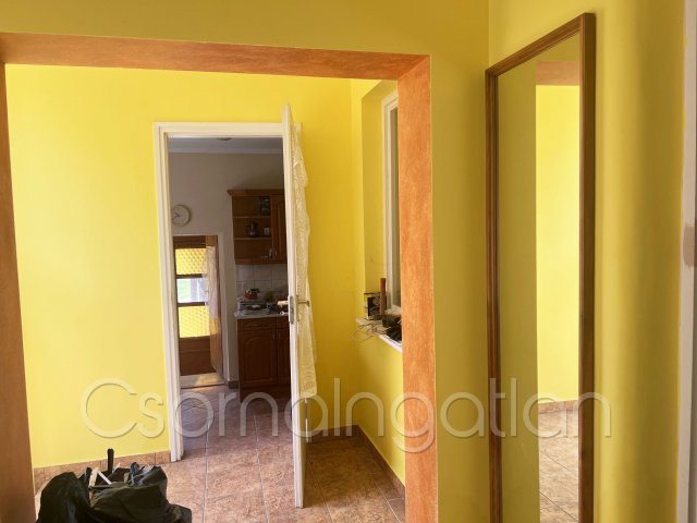 Eladó családi ház, Csornán 45 M Ft, 3 szobás