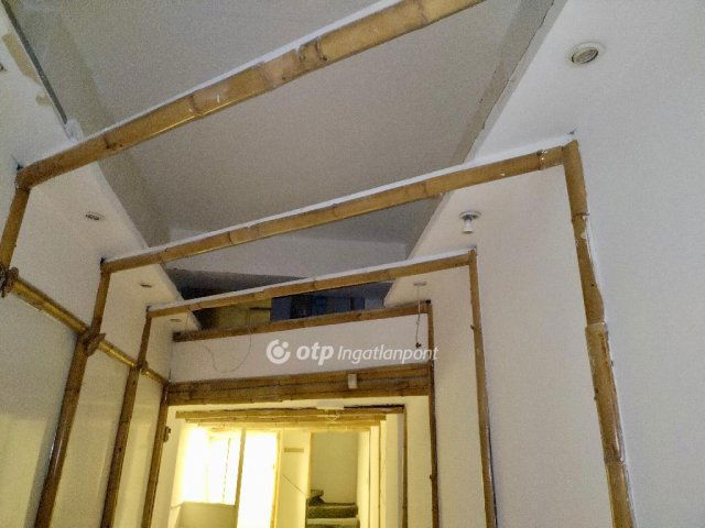 Eladó üzlethelyiség, Budapesten, VI. kerületben 14.99 M Ft