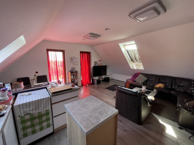 Eladó családi ház, Zánkán 115 M Ft, 6+1 szobás