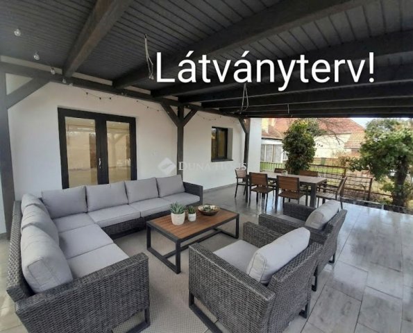 Eladó családi ház, Gyulán 67.9 M Ft, 4 szobás