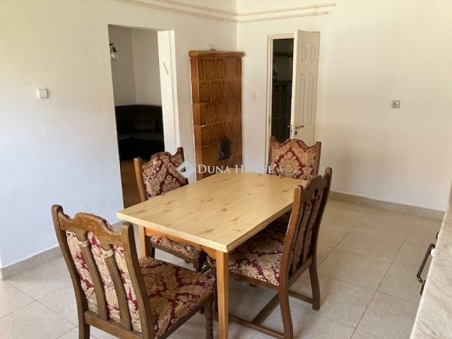 Eladó családi ház, Pátyon 99.9 M Ft, 3 szobás