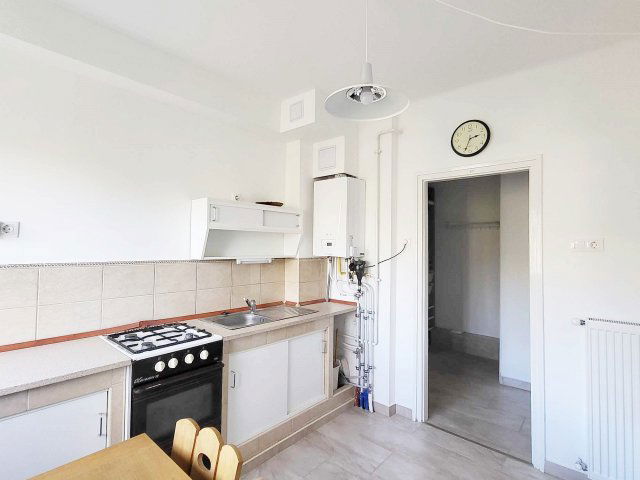 Kiadó téglalakás, albérlet, Dunakeszin, Kiserdő utcában