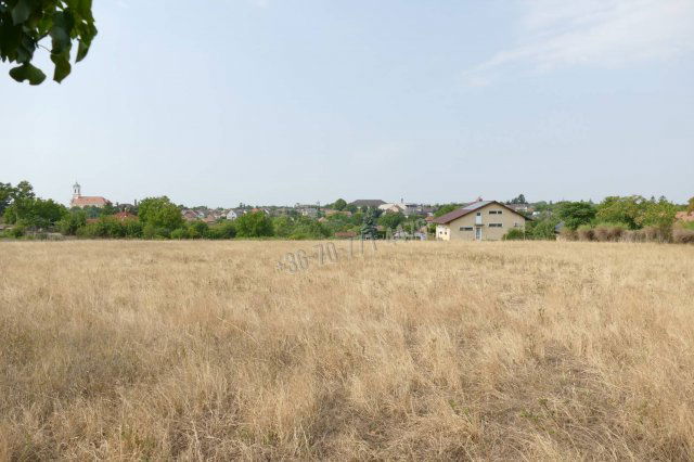 Eladó telek, Ercsiben, Csokonai utcában 79.9 M Ft