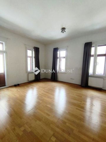 Kiadó téglalakás, albérlet, VII. kerületben, Holló utcában