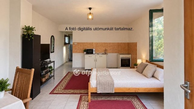 Eladó családi ház, Dunaújvárosban 45 M Ft, 1 szobás