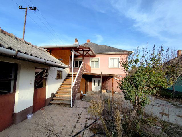 Eladó családi ház, Gyöngyössolymoson 57.99 M Ft, 4 szobás