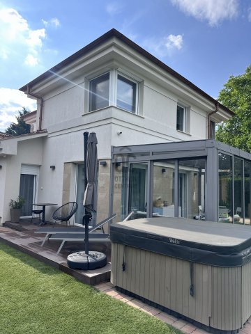 Eladó családi ház, Debrecenben 179.5 M Ft, 4 szobás