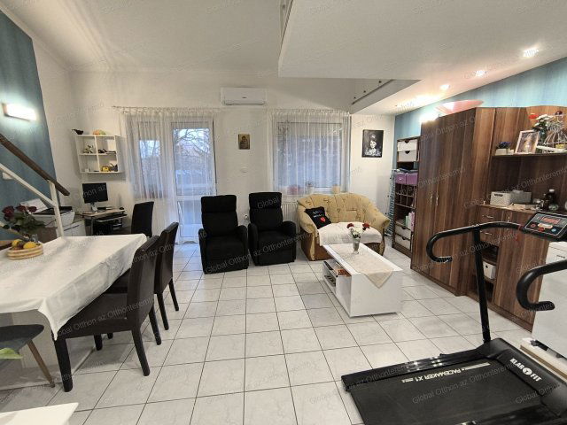 Eladó téglalakás, Mosonmagyaróváron 64.9 M Ft, 4 szobás