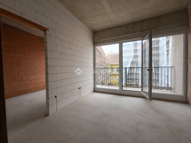 Eladó téglalakás, Budapesten, VI. kerületben 150 M Ft, 4 szobás
