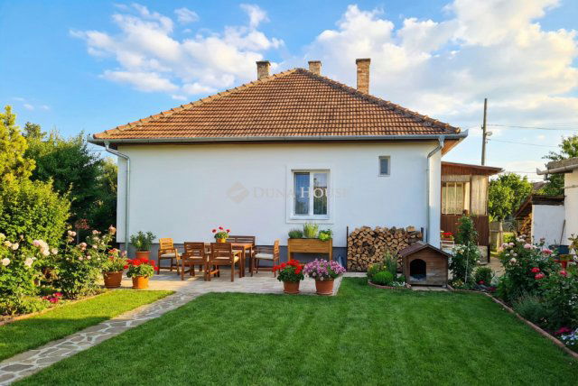 Eladó családi ház, Budapesten, XXI. kerületben 134.9 M Ft