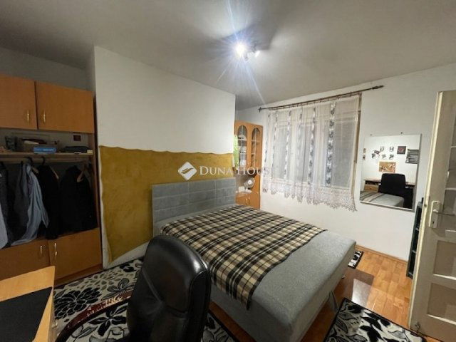 Eladó családi ház, Galgahévízen 31.99 M Ft, 4 szobás