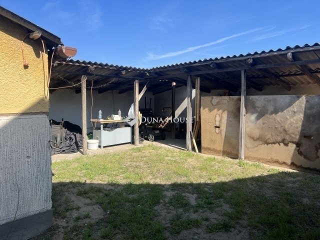 Eladó családi ház, Pilisen 70 M Ft, 3 szobás