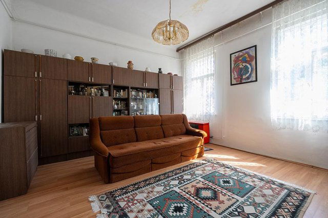Eladó családi ház, Budapesten, III. kerületben 159.9 M Ft