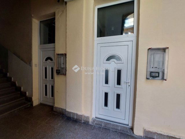 Eladó téglalakás, Budapesten, XI. kerületben 148.5 M Ft