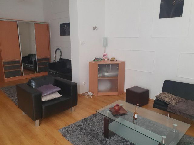 Kiadó téglalakás, albérlet, VI. kerületben, Vasvári Pál utcában