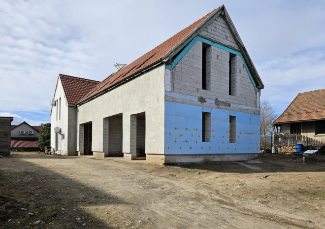 Eladó ikerház, Gödön 115 M Ft, 5 szobás / költözzbe.hu